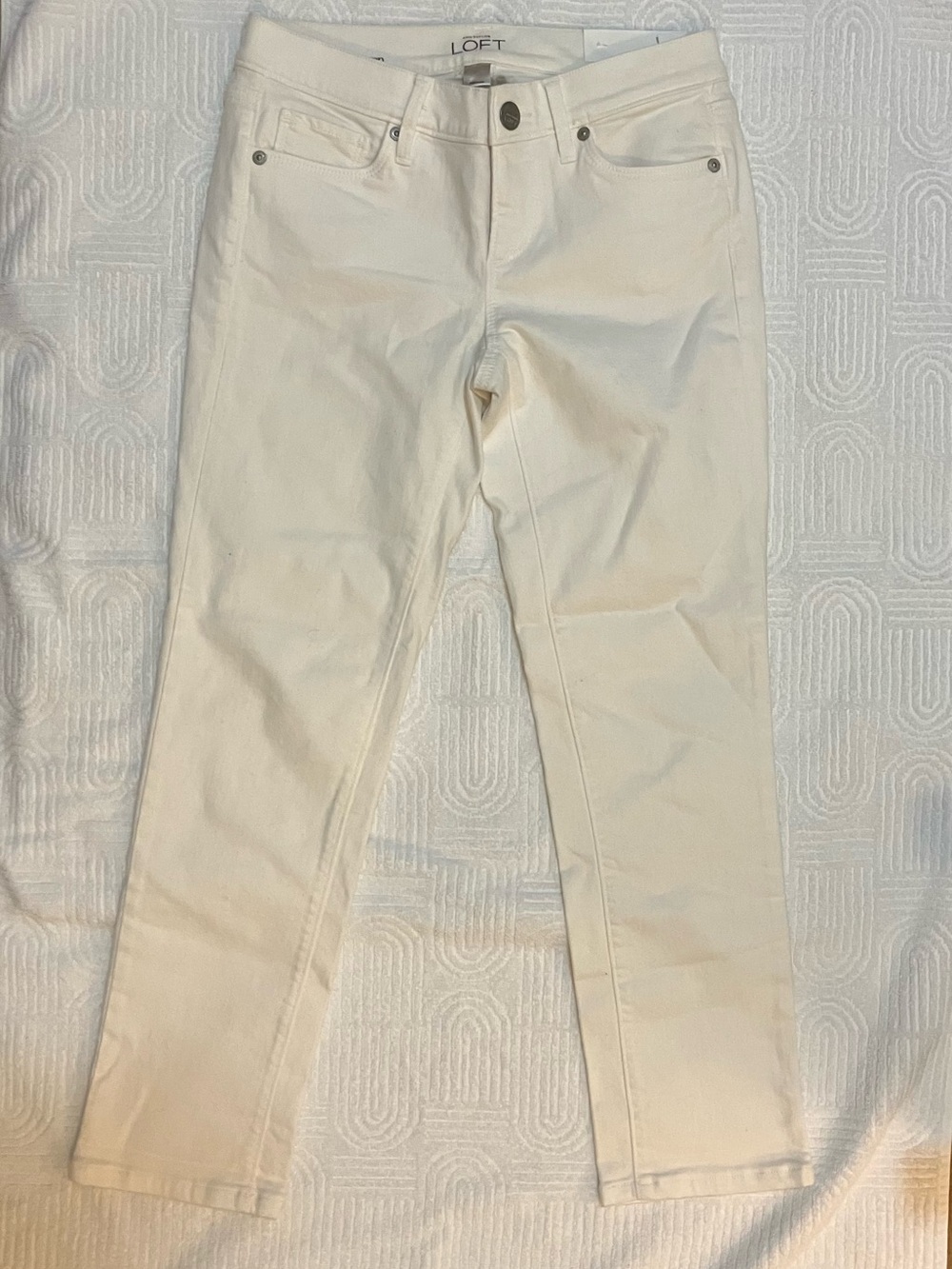 NWT-LOFT Winter White Skinny Ankle Pants Size 0 Petite